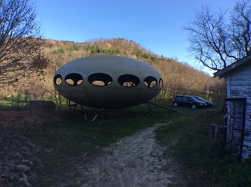 Futuro, Rockland, Wisconsin, USA - Owner Photos 110712 - 2