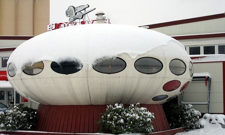 Orebro Futuro - Sebastian F. - Wikipedia - 012207