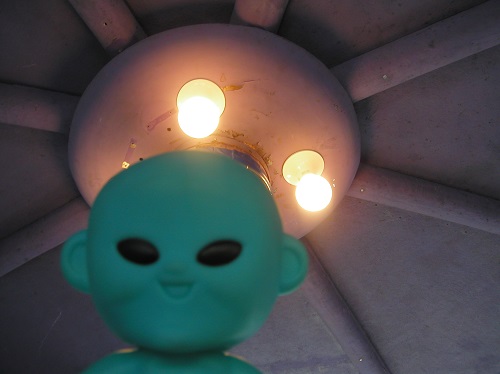 Futuro, Maebashi, Japan - Maniackers Design - Received Feb 2015 - Aliens 4