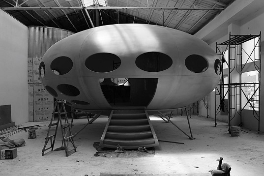 Chinese Futuro Replica 7